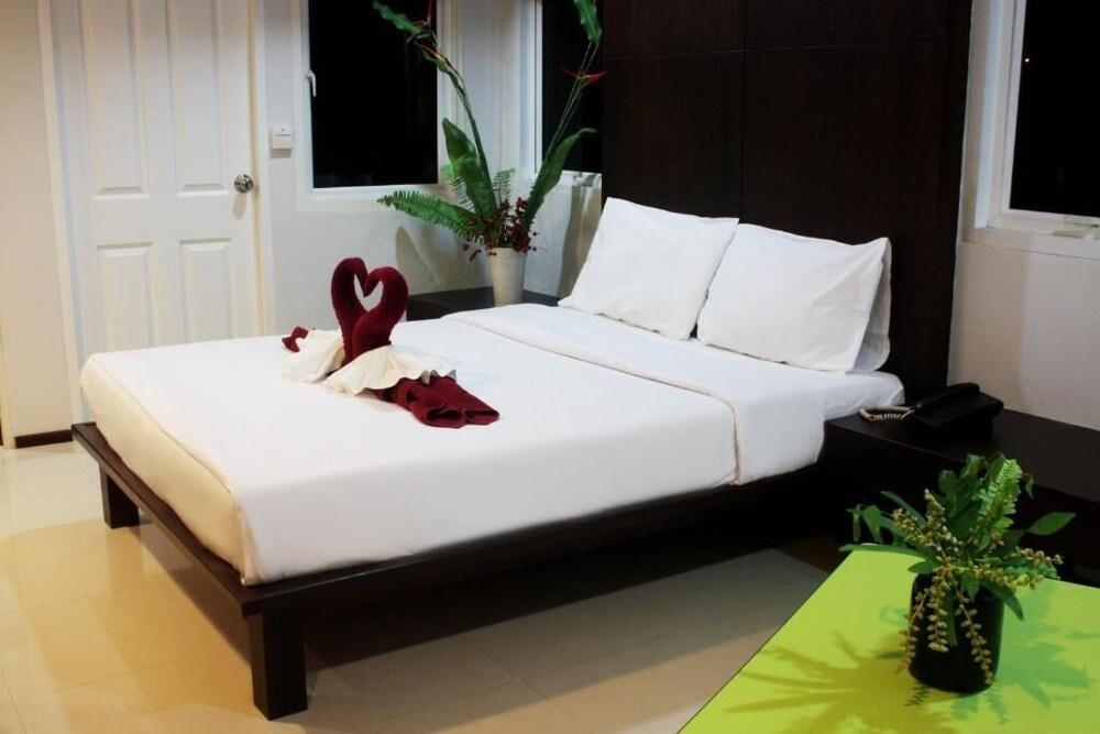 Baannueng@Kathu Hotel Phuket Kültér fotó